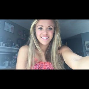 Meet your Posher, Hannah